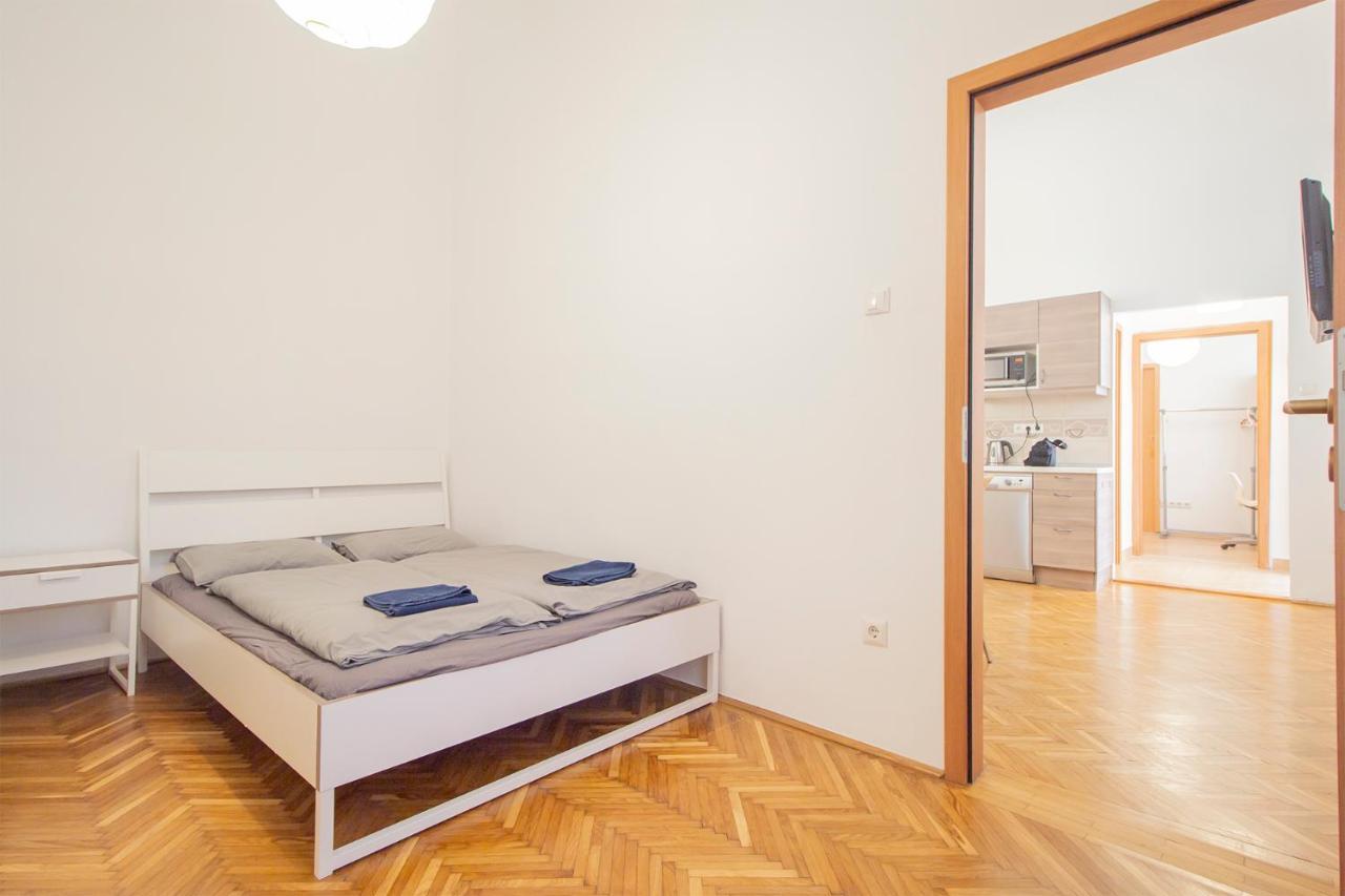 Appartement Two Bedroom At Basilica *