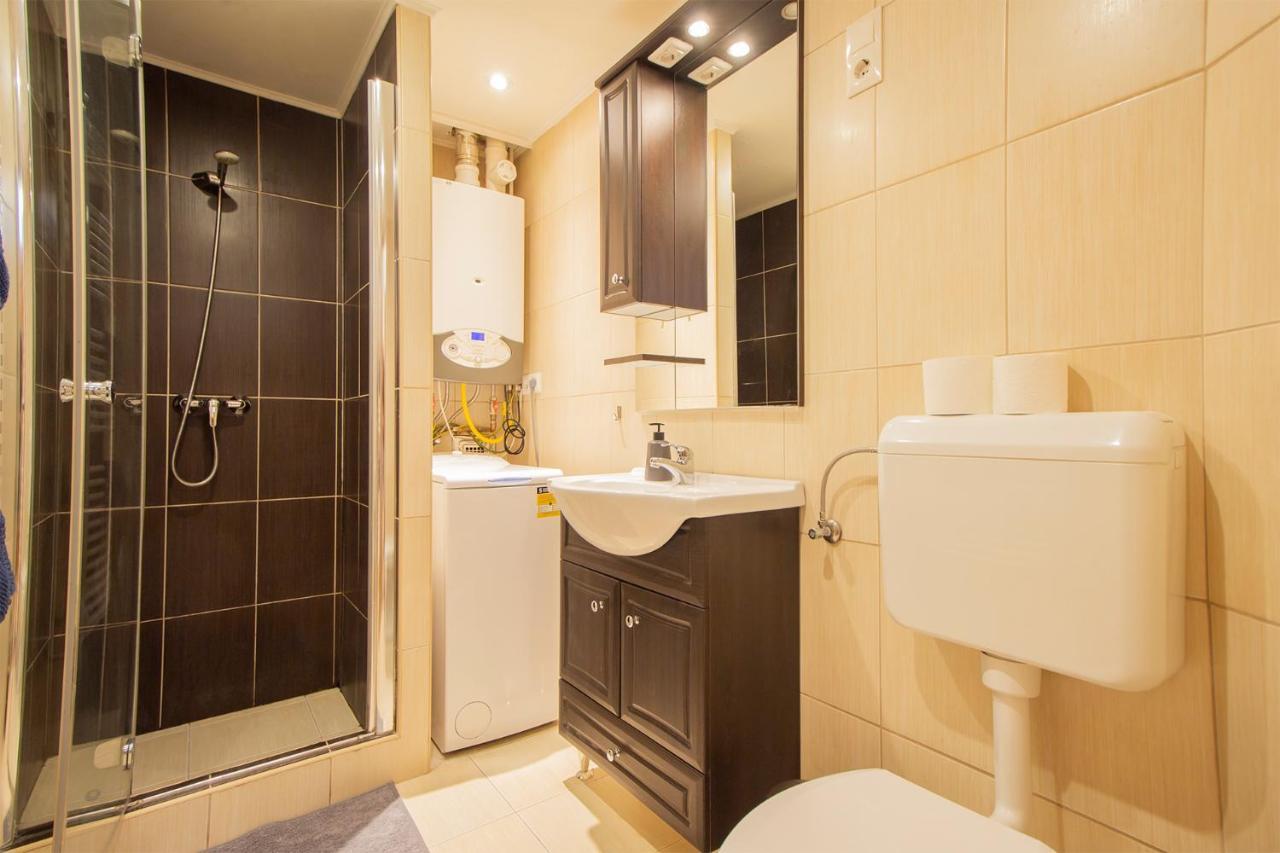 Appartement Two Bedroom At Basilica Boedapest